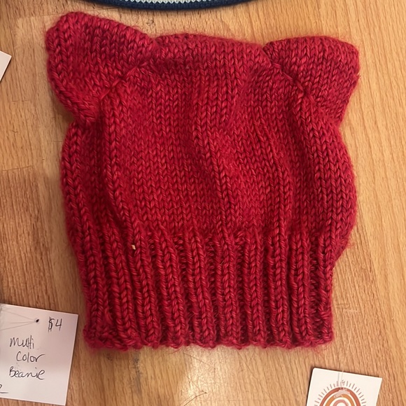 Bundle of four cute kids hats - Picture 5 of 5